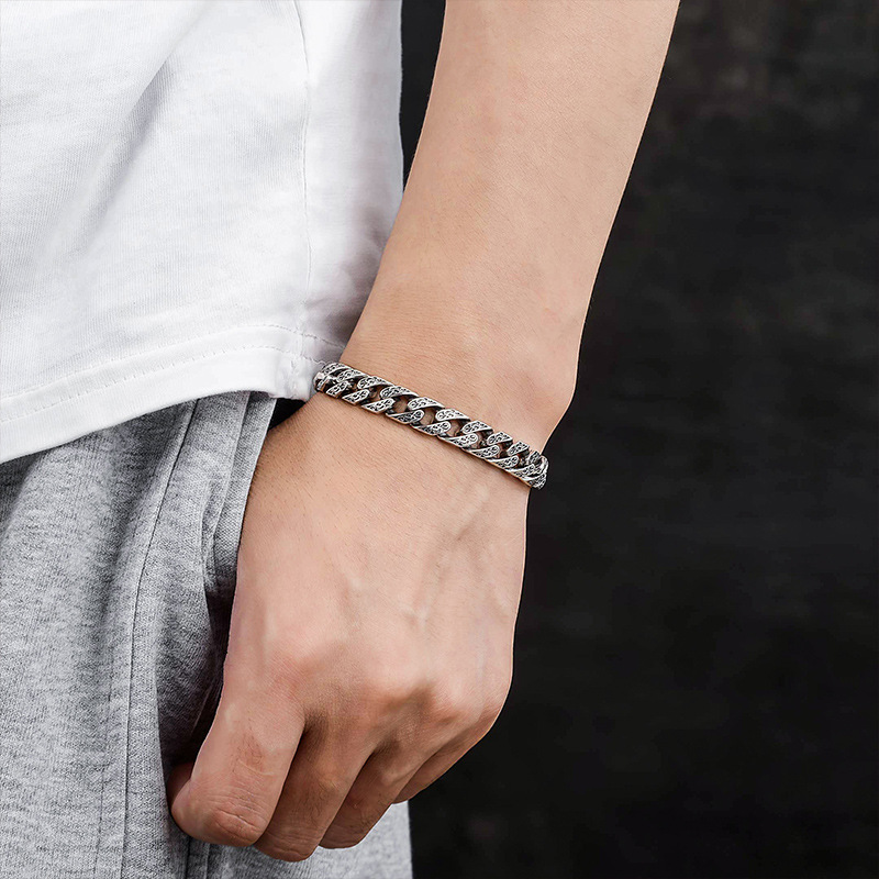 Neues kubanisches Kettenarmban – Men'S Fashion Lk Bewertung und Preis